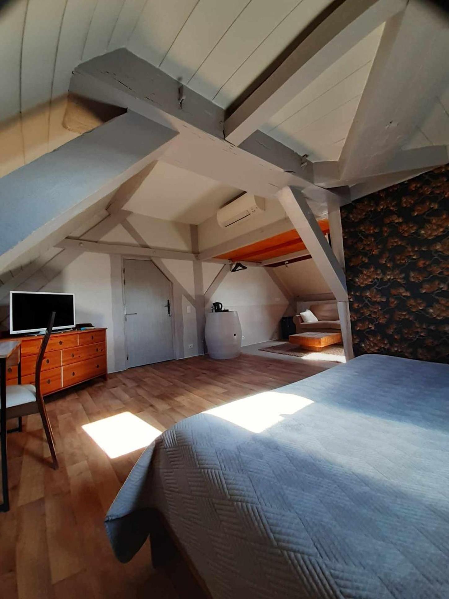 Готель Le Domaine Des Papillons Beaujeu-Saint-Vallier-et-Pierrejux Екстер'єр фото